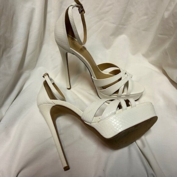 ShoeDazzle Brand White Strappy Platform High Heel Shoes - Picture 3 of 6